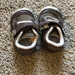Stride rite baby shoes